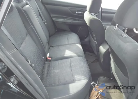 2016 Nissan Altima 2.5 S z USA, uszkodzony, nr VIN 1N4AL3AP1GC136435